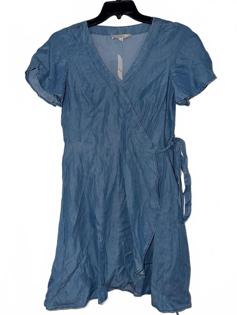 NWT LOFT Women's Size 8 Blue chambray Wrap Dress with Tie Waist